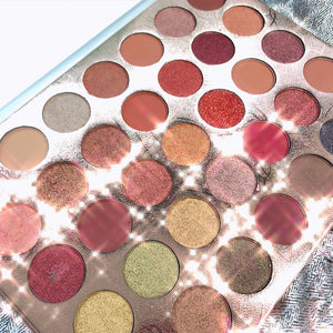 SG's Better Girl 35 color eyeshadow palette
