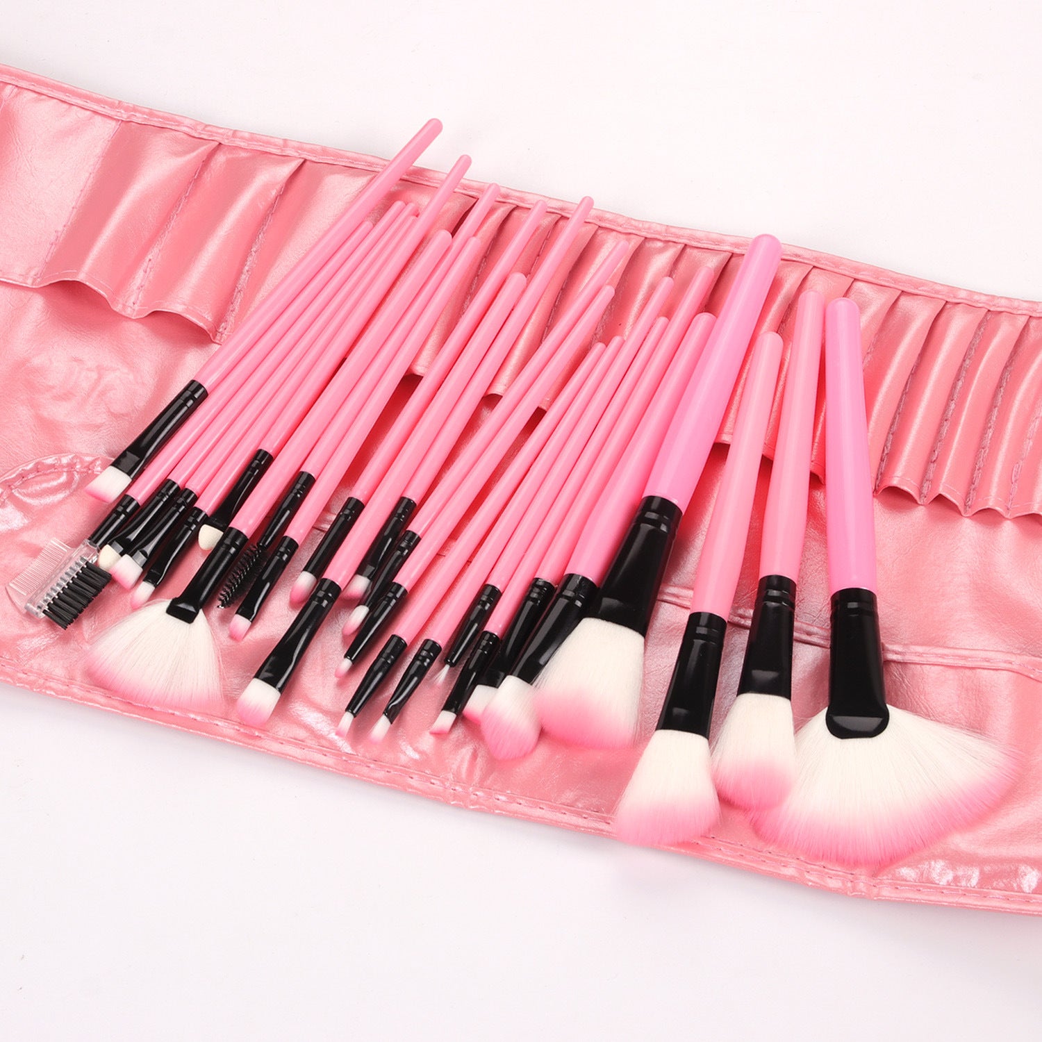 SG's Wooden 24 pcs Pro Makeup Brush Set