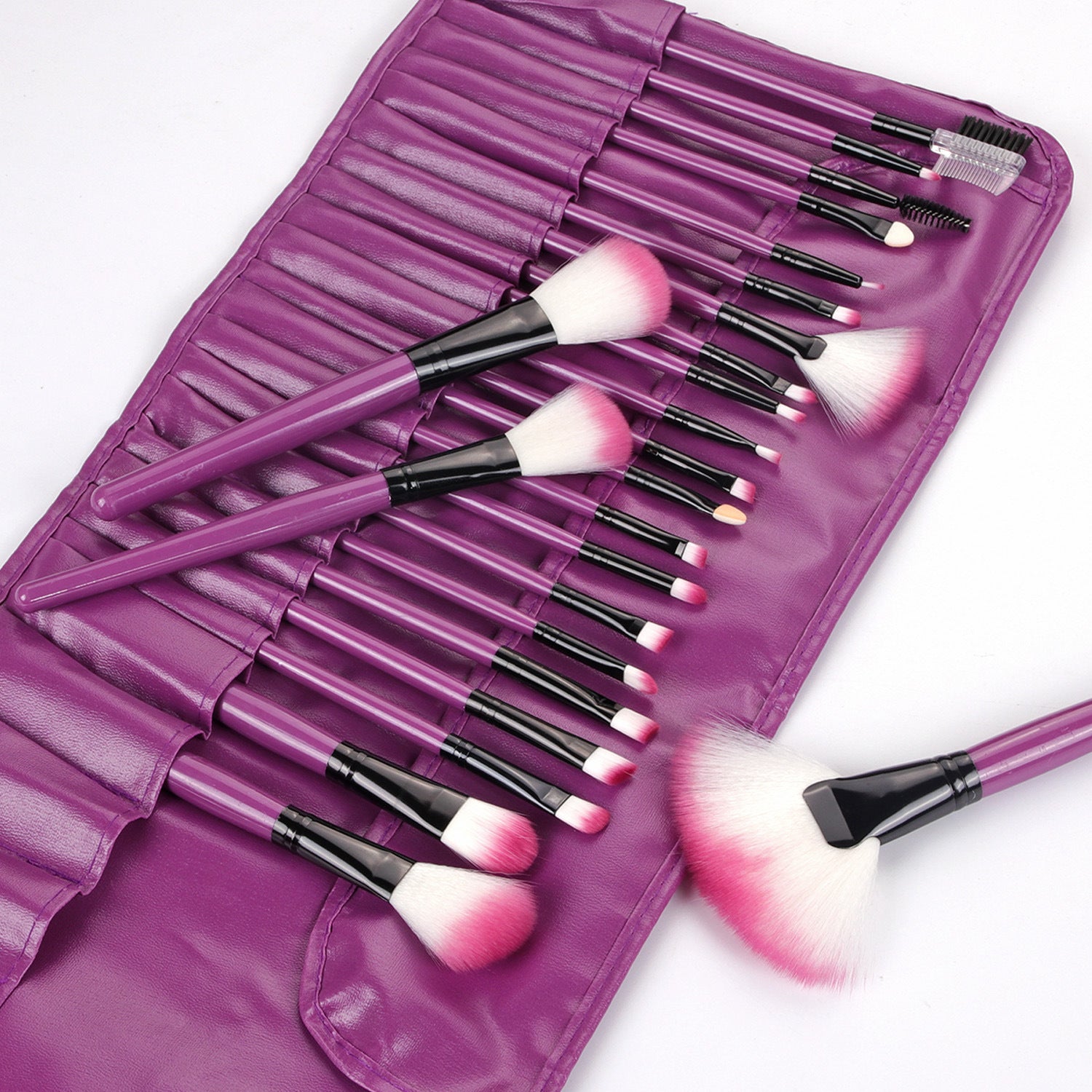SG's Wooden 24 pcs Pro Makeup Brush Set